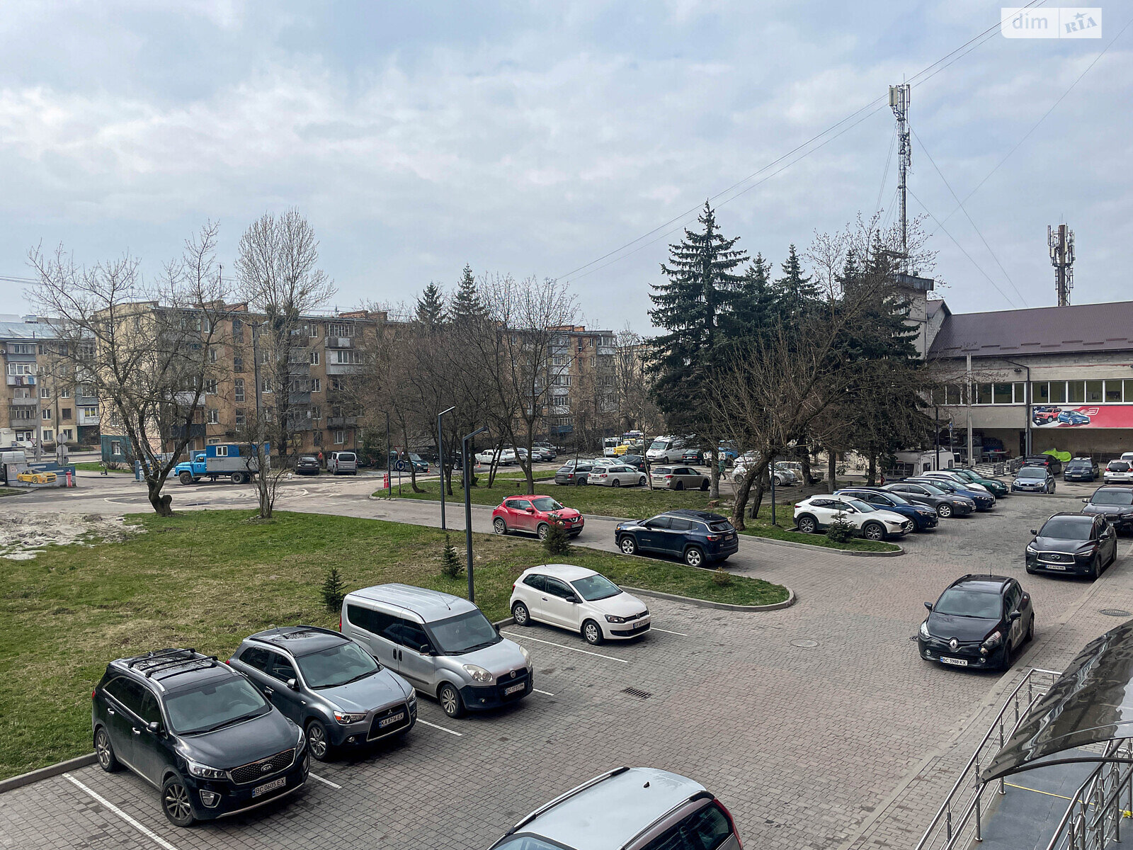 Продаж трикімнатної квартири в Львові, на вул. Пасічна 49В, район Личаківський фото 1 Продаж трикімнатної квартири в Львові, на вул. Пасічна 49В, район Личаківський фото 1