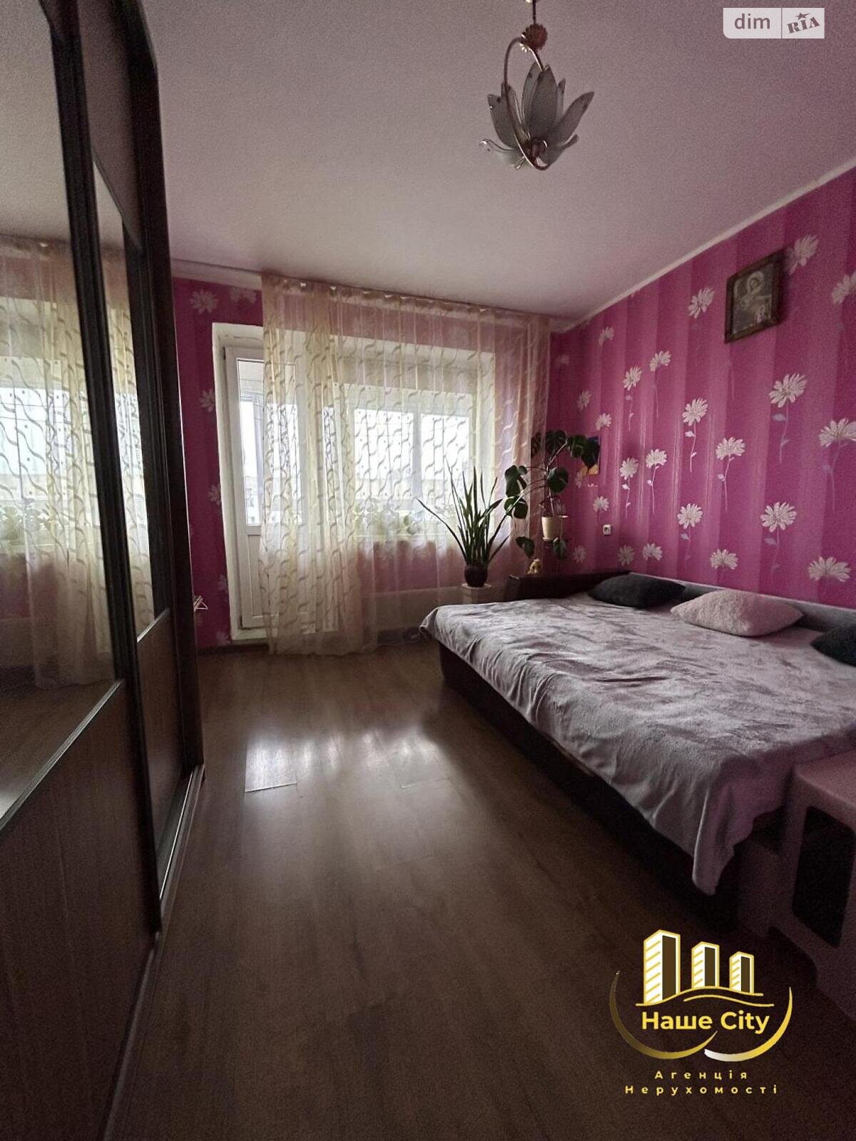 Продаж трикімнатної квартири в Львові, на вул. Шафарика 8, район Личаківський фото 1 Продаж трикімнатної квартири в Львові, на вул. Шафарика 8, район Личаківський фото 1