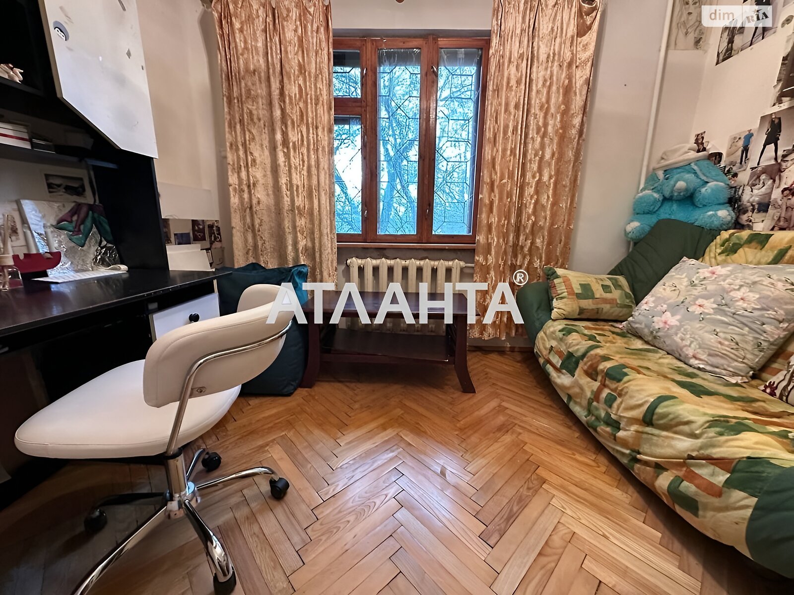 Продаж трикімнатної квартири в Львові, на вул. Шафарика, район Личаківський фото 2 Продаж трикімнатної квартири в Львові, на вул. Шафарика, район Личаківський фото 2