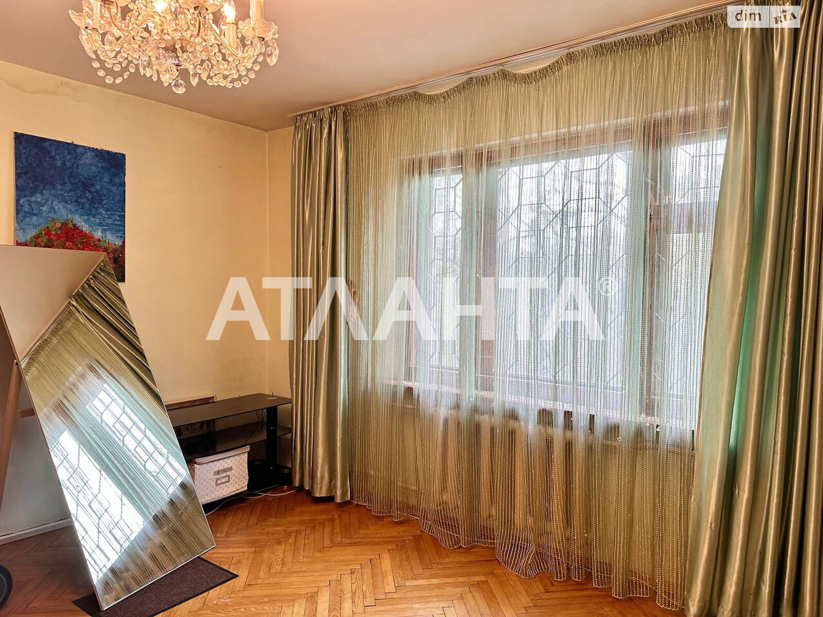 Продаж трикімнатної квартири в Львові, на вул. Шафарика, район Личаківський фото 2 Продаж трикімнатної квартири в Львові, на вул. Шафарика, район Личаківський фото 2