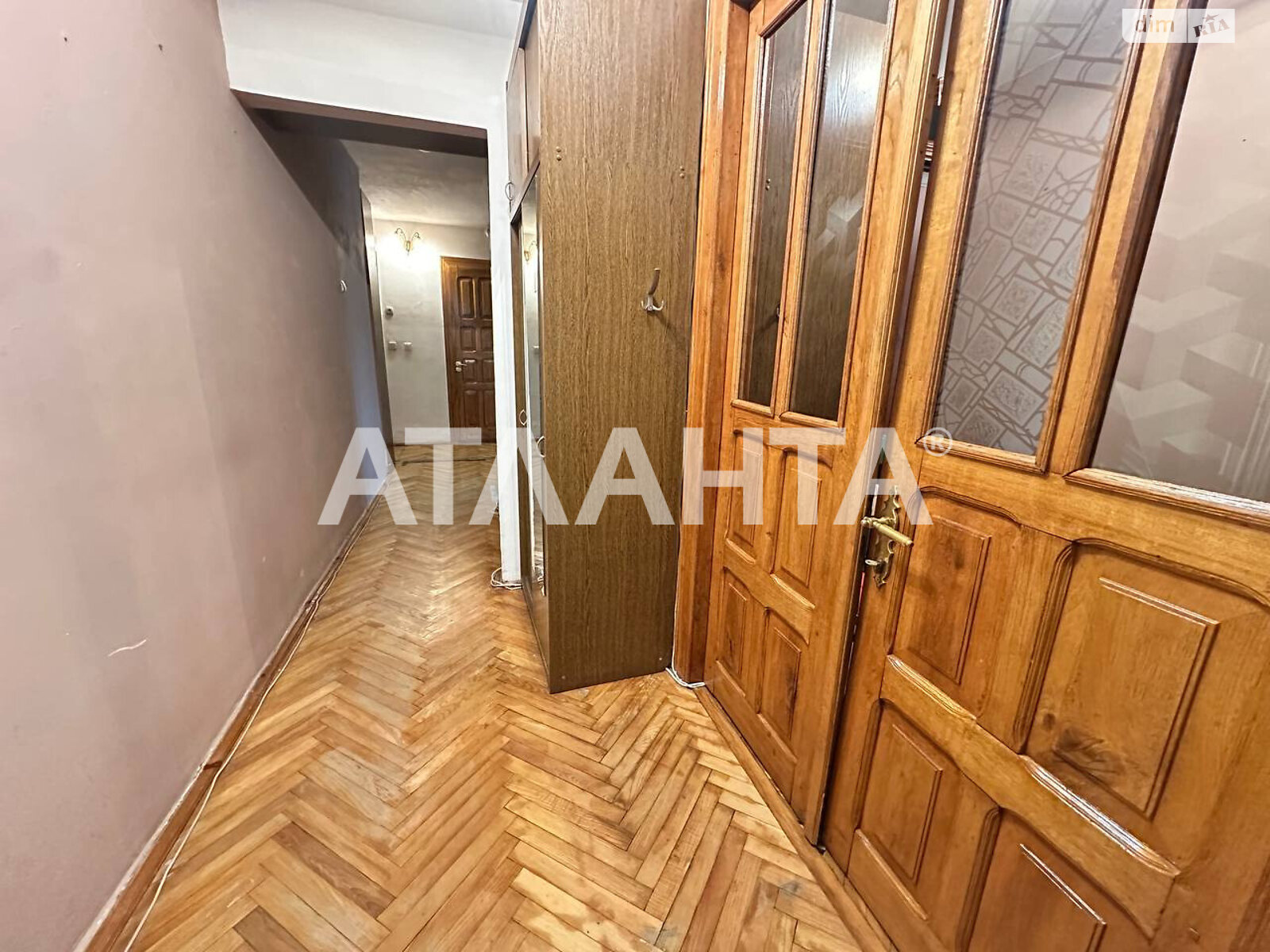 Продаж трикімнатної квартири в Львові, на вул. Шафарика, район Личаківський фото 2 Продаж трикімнатної квартири в Львові, на вул. Шафарика, район Личаківський фото 2