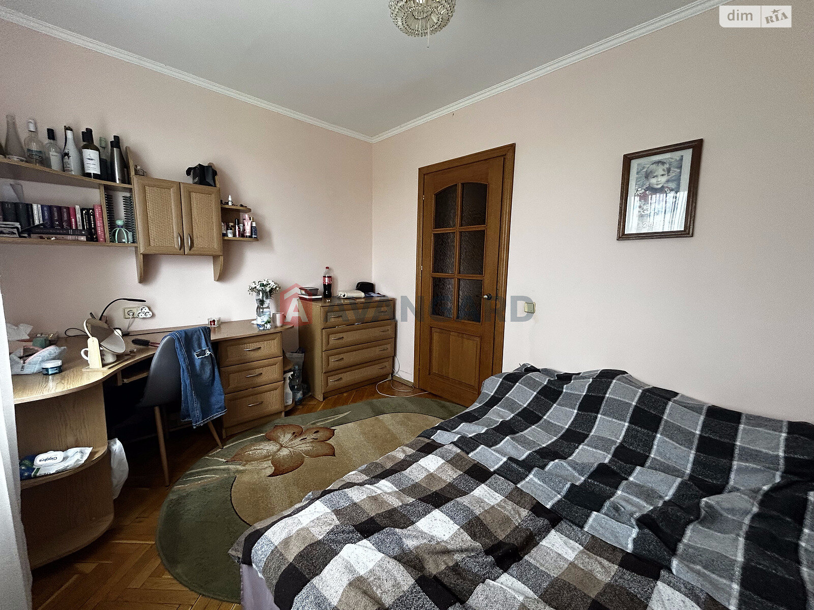 Продажа трехкомнатной квартиры в Львове, на ул. Шафарика 8, район Лычаковский фото 1