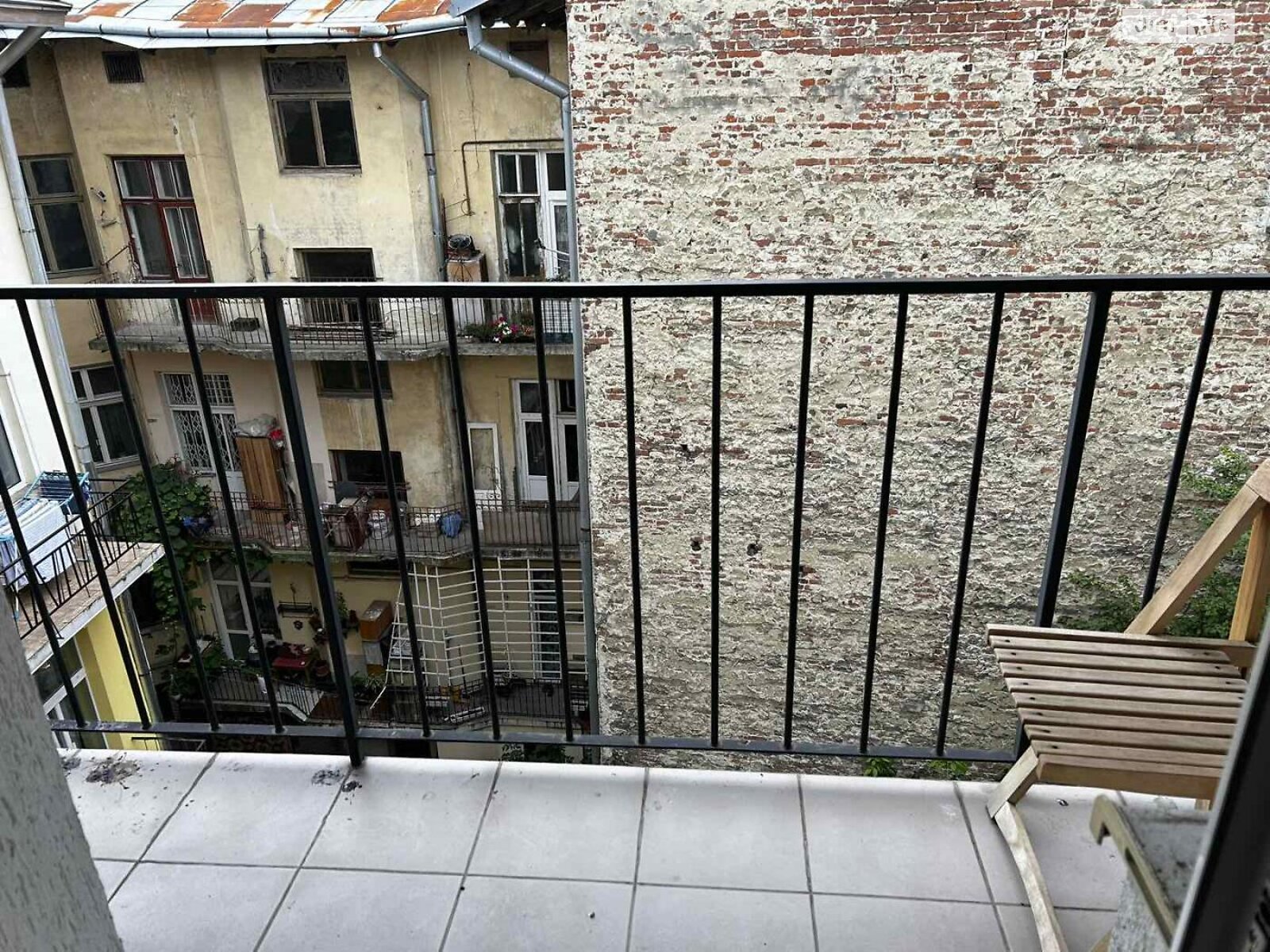 Продажа трехкомнатной квартиры в Львове, на ул. Патриарха Димитрия Яремы 16, район Лычаковский фото 1 Продажа трехкомнатной квартиры в Львове, на ул. Патриарха Димитрия Яремы 16, район Лычаковский фото 1