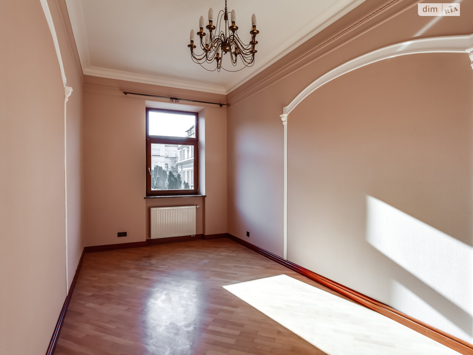 Продажа четырехкомнатной квартиры в Львове, на ул. Юрия Руфа 15, район Лычаковский фото 1