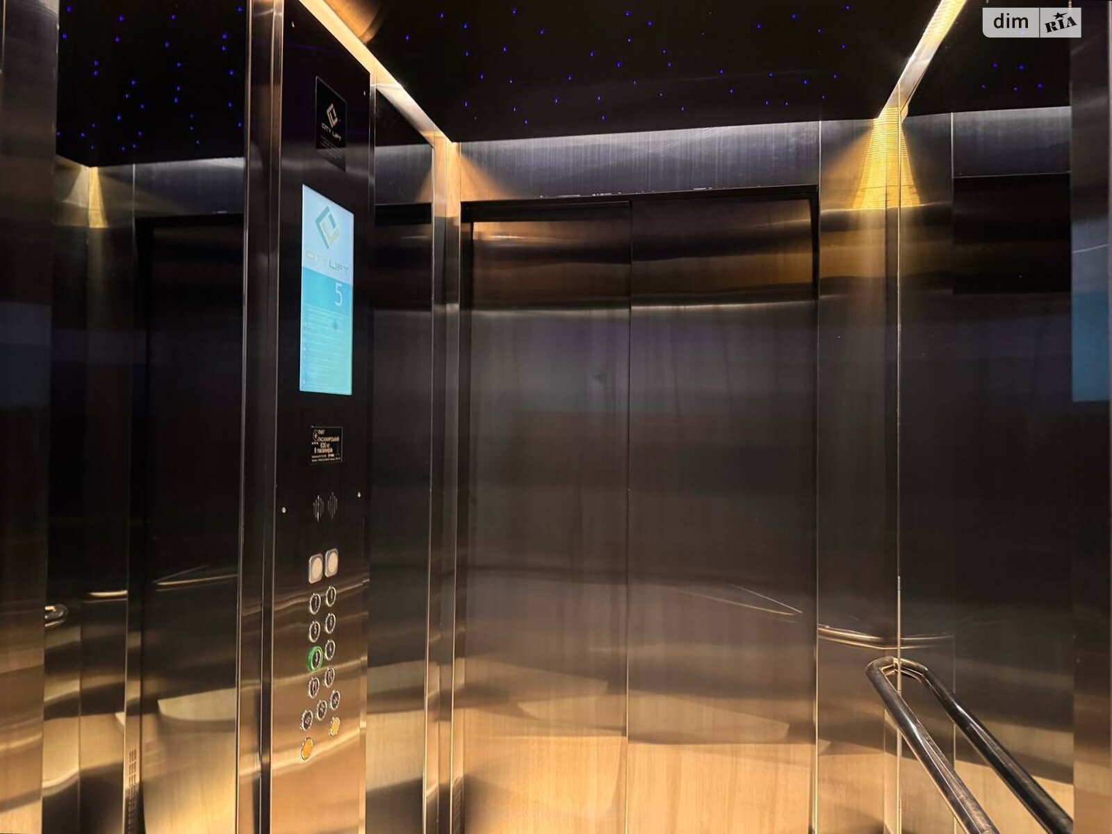 Продажа двухкомнатной квартиры в Львове, на ул. Зеленая 115, район Погулянка фото 1 Продажа двухкомнатной квартиры в Львове, на ул. Зеленая 115, район Погулянка фото 1