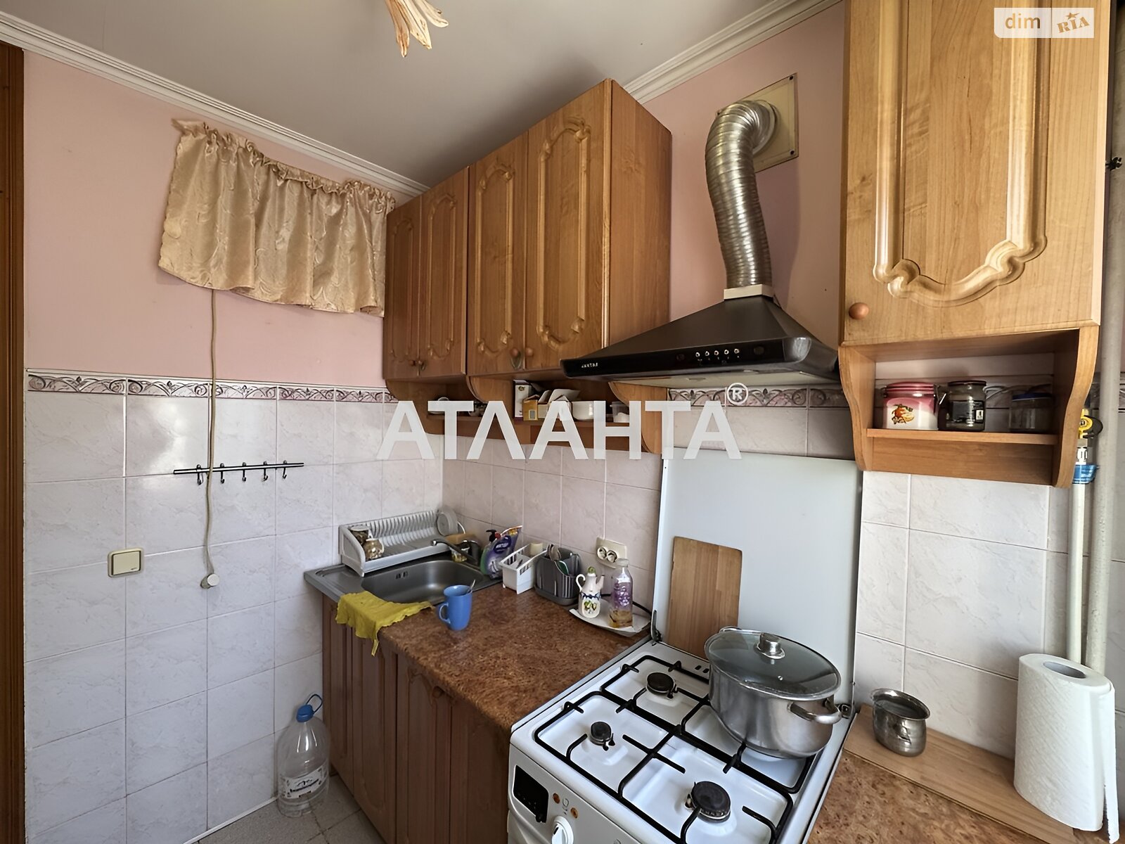 Продажа однокомнатной квартиры в Львове, на ул. Лисиницкая, район Лычаковский фото 1 Продажа однокомнатной квартиры в Львове, на ул. Лисиницкая, район Лычаковский фото 1