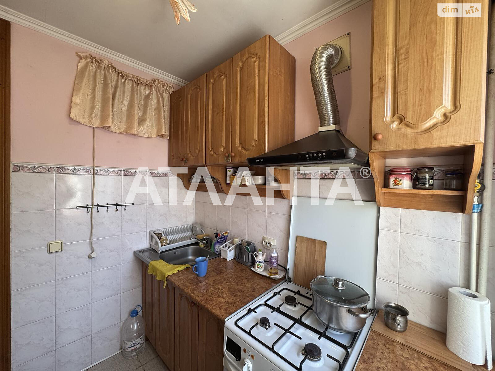Продажа однокомнатной квартиры в Львове, на ул. Лисиницкая, район Лычаковский фото 1 Продажа однокомнатной квартиры в Львове, на ул. Лисиницкая, район Лычаковский фото 1