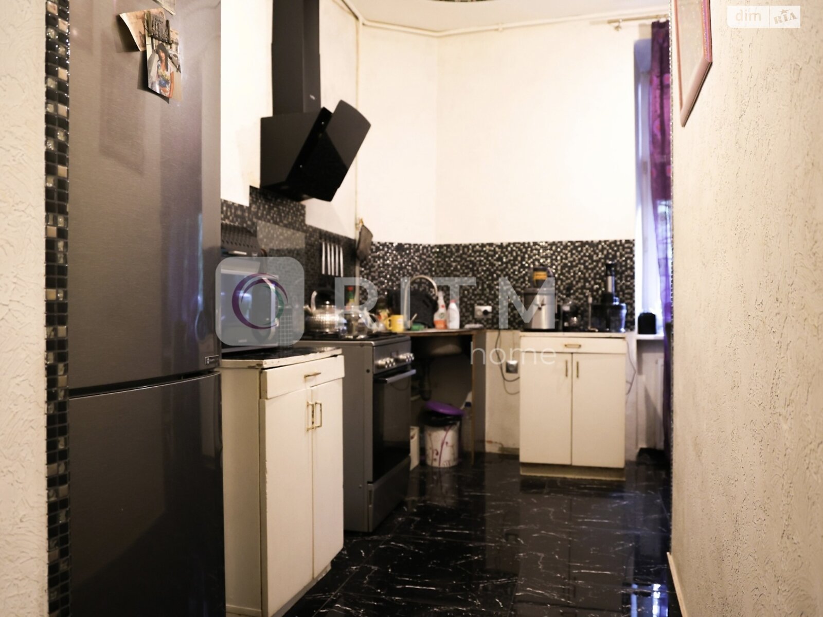 Продажа трехкомнатной квартиры в Львове, на ул. Марка Вовчка, фото 1 Продажа трехкомнатной квартиры в Львове, на ул. Марка Вовчка, фото 1