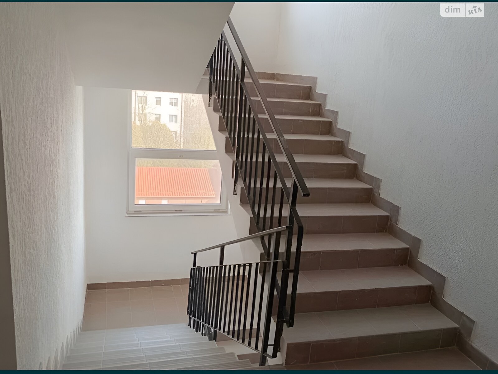 Продажа трехкомнатной квартиры в Львове, на ул. Длинная 30, район Майоровка фото 1 Продажа трехкомнатной квартиры в Львове, на ул. Длинная 30, район Майоровка фото 1