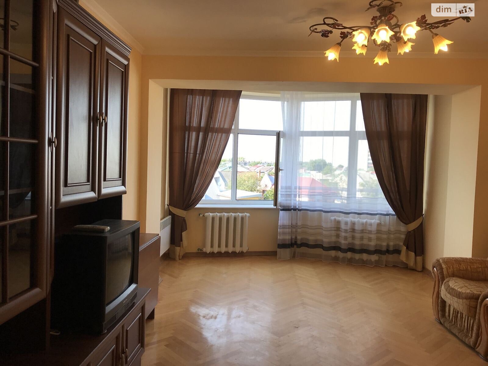 Продажа трехкомнатной квартиры в Львове, на ул. Ярошинской 6, район Майоровка фото 1