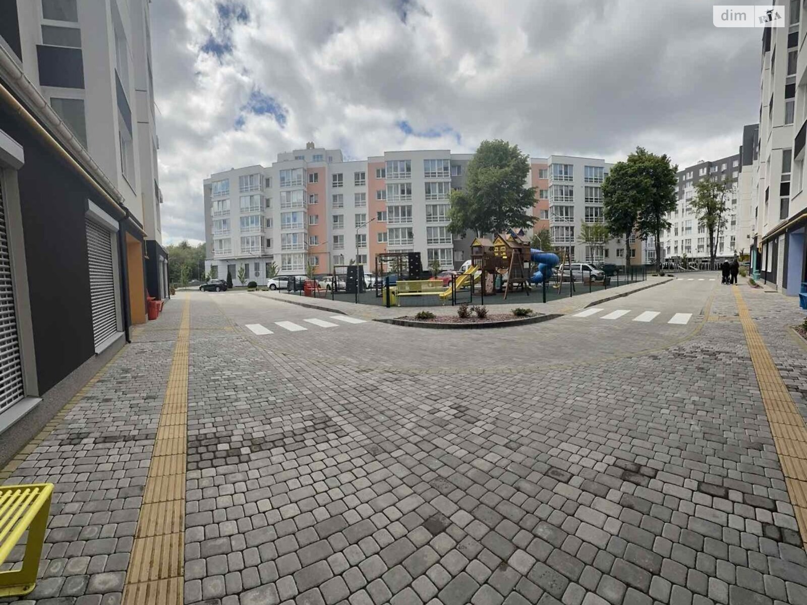 Продаж двокімнатної квартири в Львові, на вул. Мікльоша Карла, фото 1 Продаж двокімнатної квартири в Львові, на вул. Мікльоша Карла, фото 1