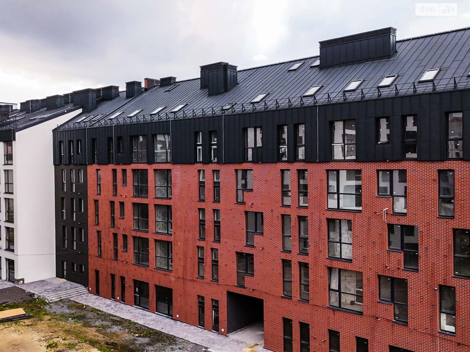 Продажа трехкомнатной квартиры в Львове, на ул. Промышленная 10, фото 1 Продажа трехкомнатной квартиры в Львове, на ул. Промышленная 10, фото 1