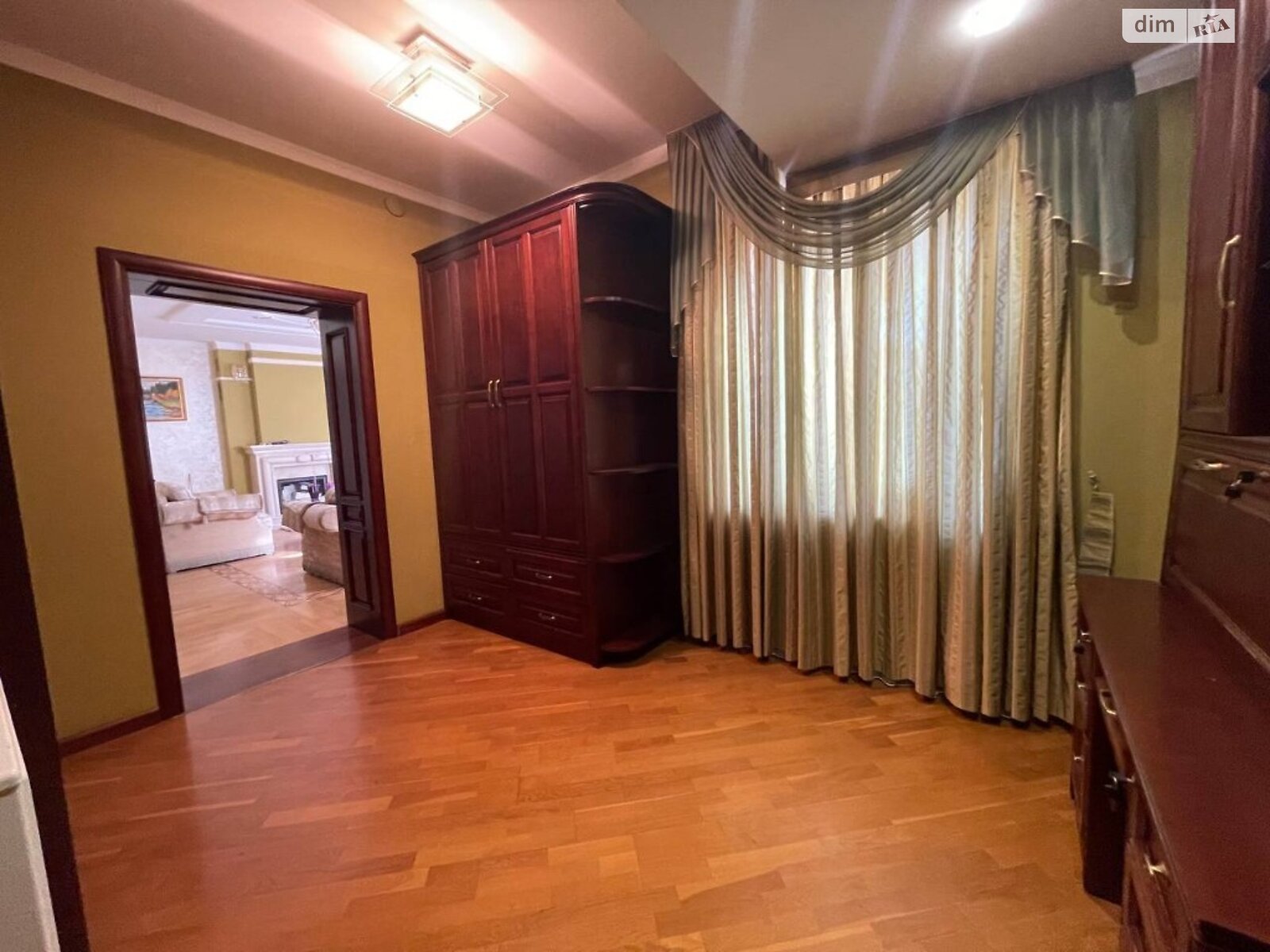 Продажа четырехкомнатной квартиры в Львове, на ул. Мирного Панаса, район Новый Львов фото 1