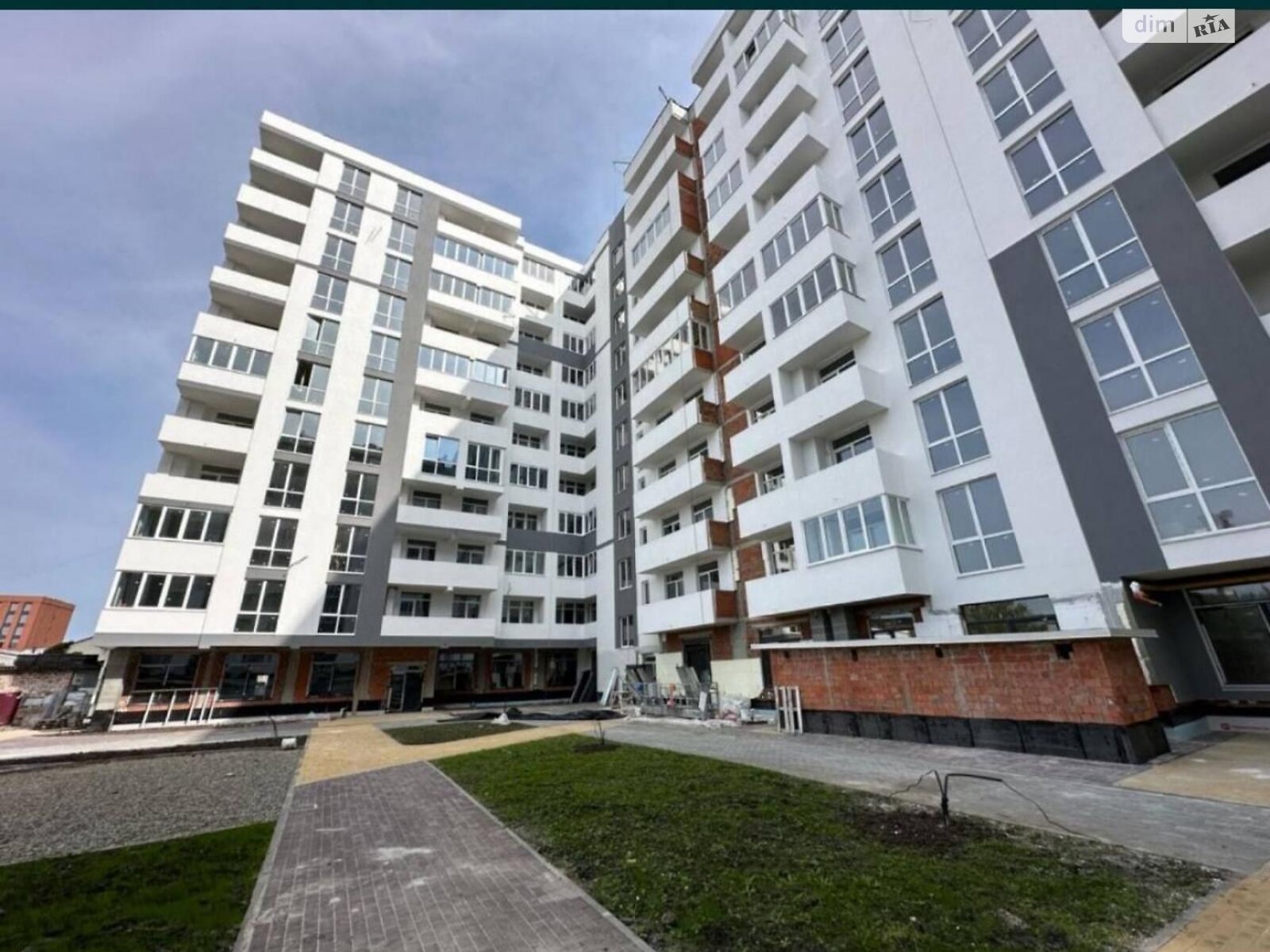 Продаж трикімнатної квартири в Львові, на вул. Тернопільська, район Новий Львів фото 1 Продаж трикімнатної квартири в Львові, на вул. Тернопільська, район Новий Львів фото 1