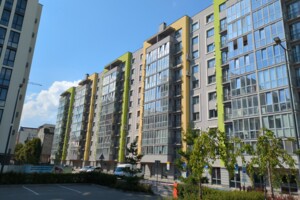 Продаж трикімнатної квартири в Львові, на вул. Угорська 12, район Новий Львів фото 2