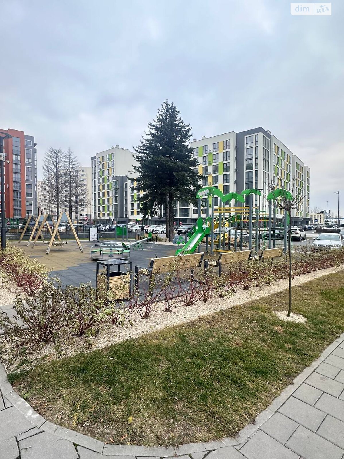 Продаж однокімнатної квартири в Львові, на вул. Угорська 12, район Новий Львів фото 1 Продаж однокімнатної квартири в Львові, на вул. Угорська 12, район Новий Львів фото 1