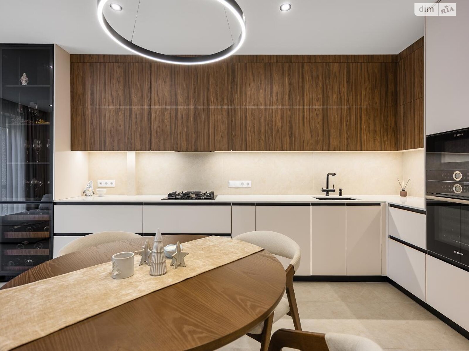 Продажа двухкомнатной квартиры в Львове, на ул. Венгерская 12, район Новый Львов фото 1