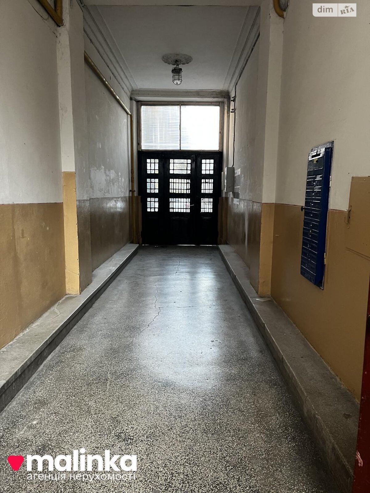 Продаж трикімнатної квартири в Львові, на вул. Андрія Мельника, район Новий Світ фото 1 Продаж трикімнатної квартири в Львові, на вул. Андрія Мельника, район Новий Світ фото 1