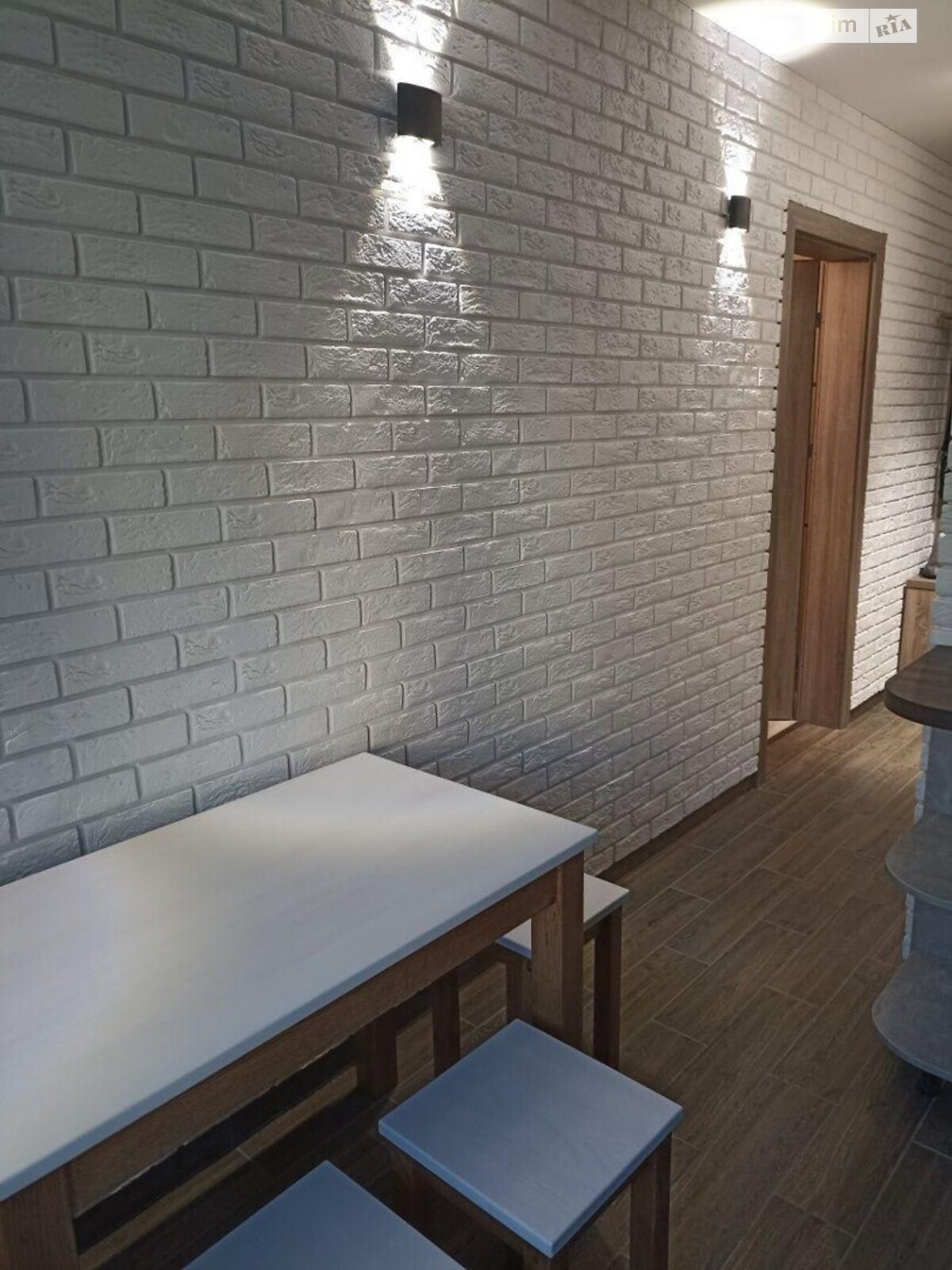 Продаж двокімнатної квартири в Львові, на вул. Федьковича, район Новий Світ фото 1 Продаж двокімнатної квартири в Львові, на вул. Федьковича, район Новий Світ фото 1