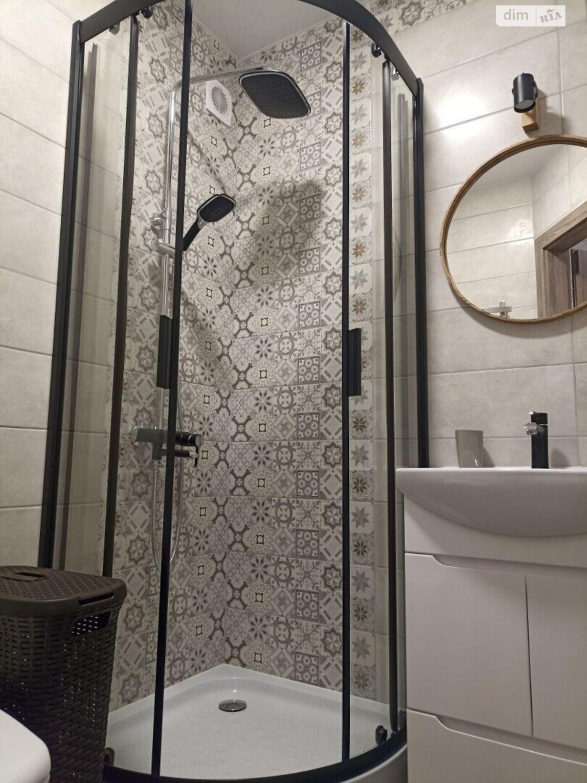 Продаж двокімнатної квартири в Львові, на вул. Федьковича, район Новий Світ фото 1 Продаж двокімнатної квартири в Львові, на вул. Федьковича, район Новий Світ фото 1