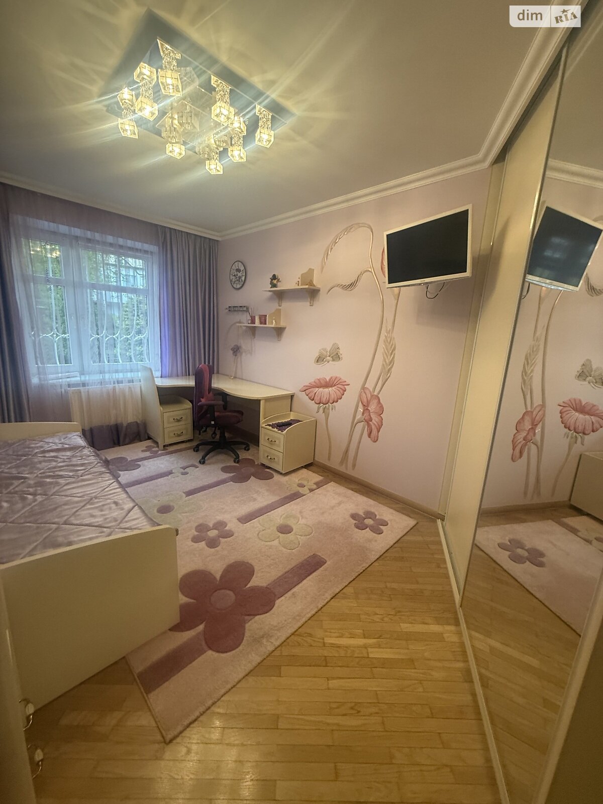 Продажа четырехкомнатной квартиры в Львове, на ул. Генерала Тараса Чупринки 112, район Новый Свет фото 1 Продажа четырехкомнатной квартиры в Львове, на ул. Генерала Тараса Чупринки 112, район Новый Свет фото 1