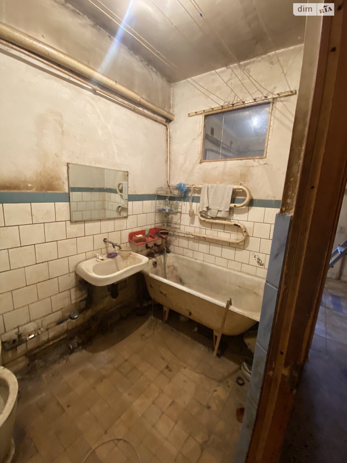 Продаж двокімнатної квартири в Львові, на вул. Героїв УПА, район Залізничний фото 1 Продаж двокімнатної квартири в Львові, на вул. Героїв УПА, район Залізничний фото 1