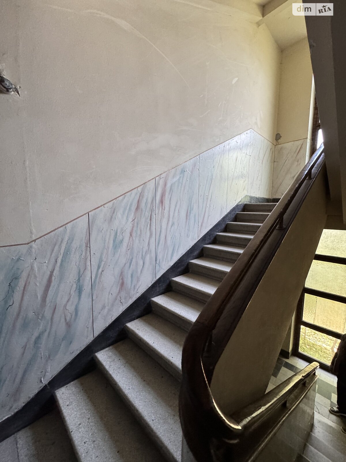 Продаж трикімнатної квартири в Львові, на вул. Київська, район Новий Світ фото 1 Продаж трикімнатної квартири в Львові, на вул. Київська, район Новий Світ фото 1