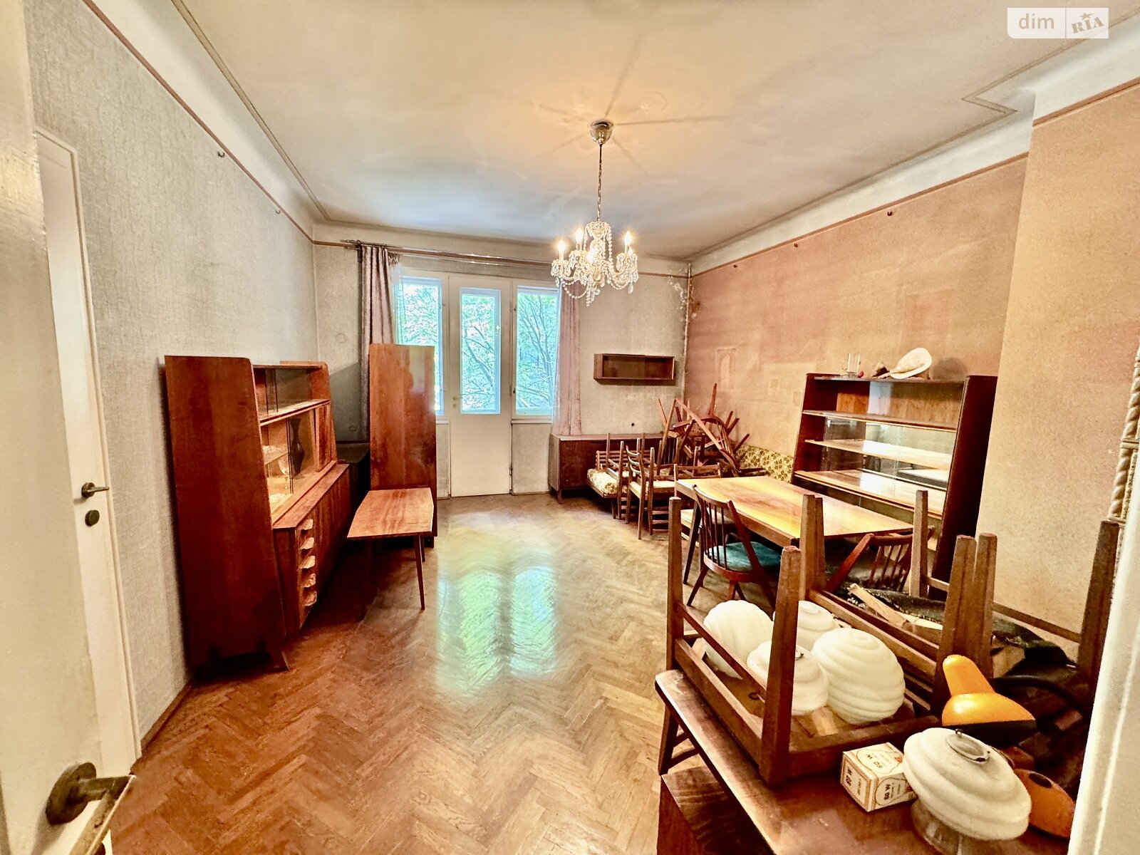 Продаж трикімнатної квартири в Львові, на вул. Київська, район Новий Світ фото 1 Продаж трикімнатної квартири в Львові, на вул. Київська, район Новий Світ фото 1