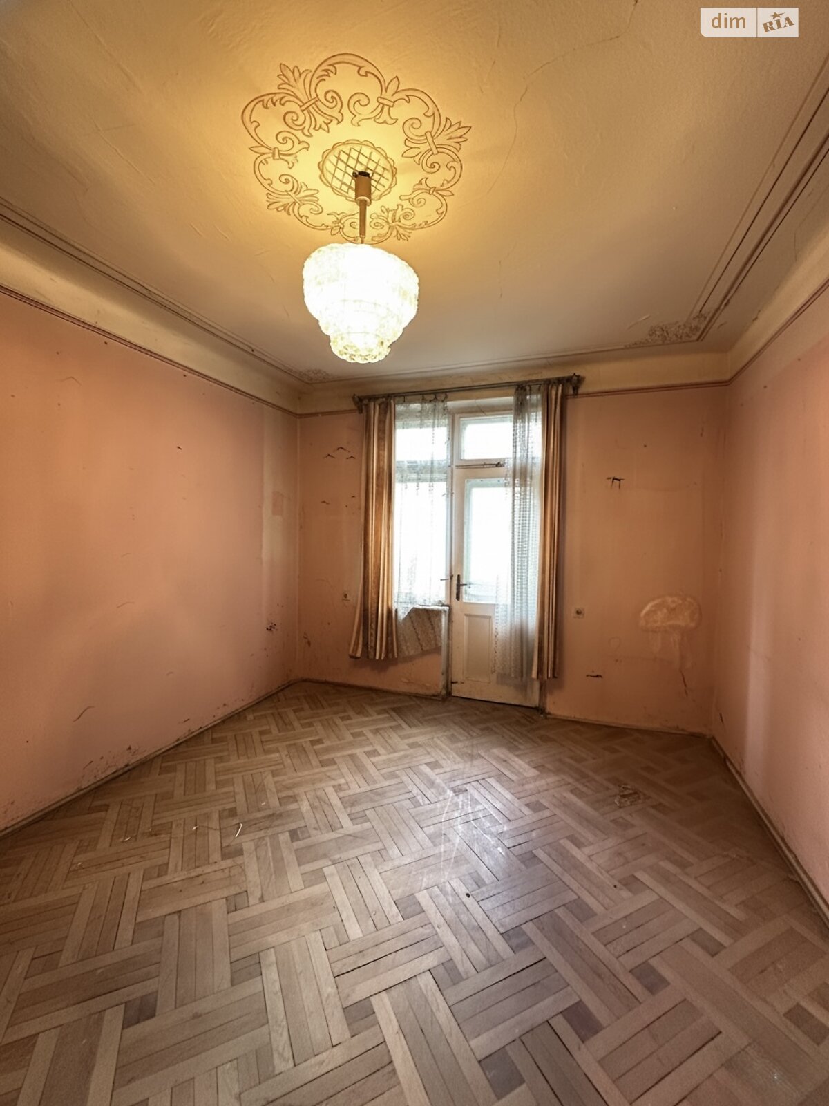 Продажа трехкомнатной квартиры в Львове, на ул. Коновальца Евгения 54А, кв. 3, район Новый Свет фото 1 Продажа трехкомнатной квартиры в Львове, на ул. Коновальца Евгения 54А, кв. 3, район Новый Свет фото 1