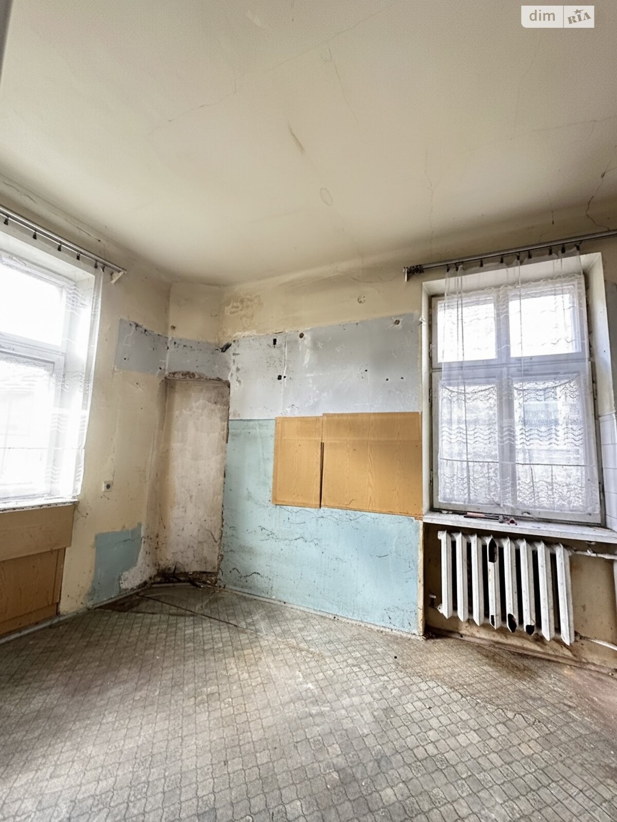 Продажа трехкомнатной квартиры в Львове, на ул. Коновальца Евгения 54А, кв. 3, район Новый Свет фото 1 Продажа трехкомнатной квартиры в Львове, на ул. Коновальца Евгения 54А, кв. 3, район Новый Свет фото 1