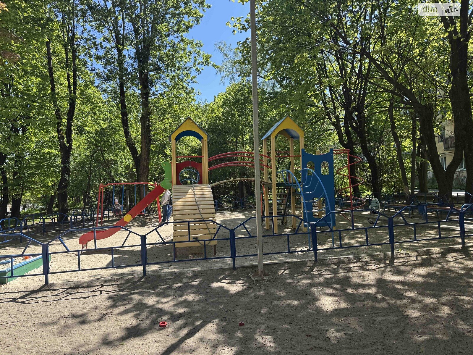 Продажа трехкомнатной квартиры в Львове, на ул. Перемышльский, район Новый Свет фото 1 Продажа трехкомнатной квартиры в Львове, на ул. Перемышльский, район Новый Свет фото 1