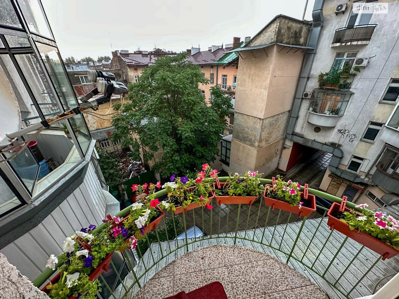Продажа трехкомнатной квартиры в Львове, на ул. Киевская 20, район Новый Свет фото 1 Продажа трехкомнатной квартиры в Львове, на ул. Киевская 20, район Новый Свет фото 1