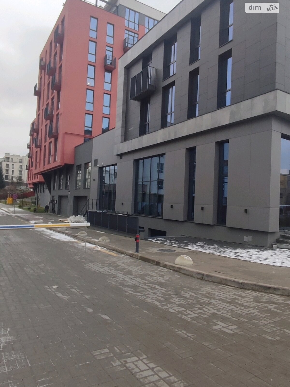 Продаж однокімнатної квартири в Львові, на вул. Пасічна 166, фото 1 Продаж однокімнатної квартири в Львові, на вул. Пасічна 166, фото 1