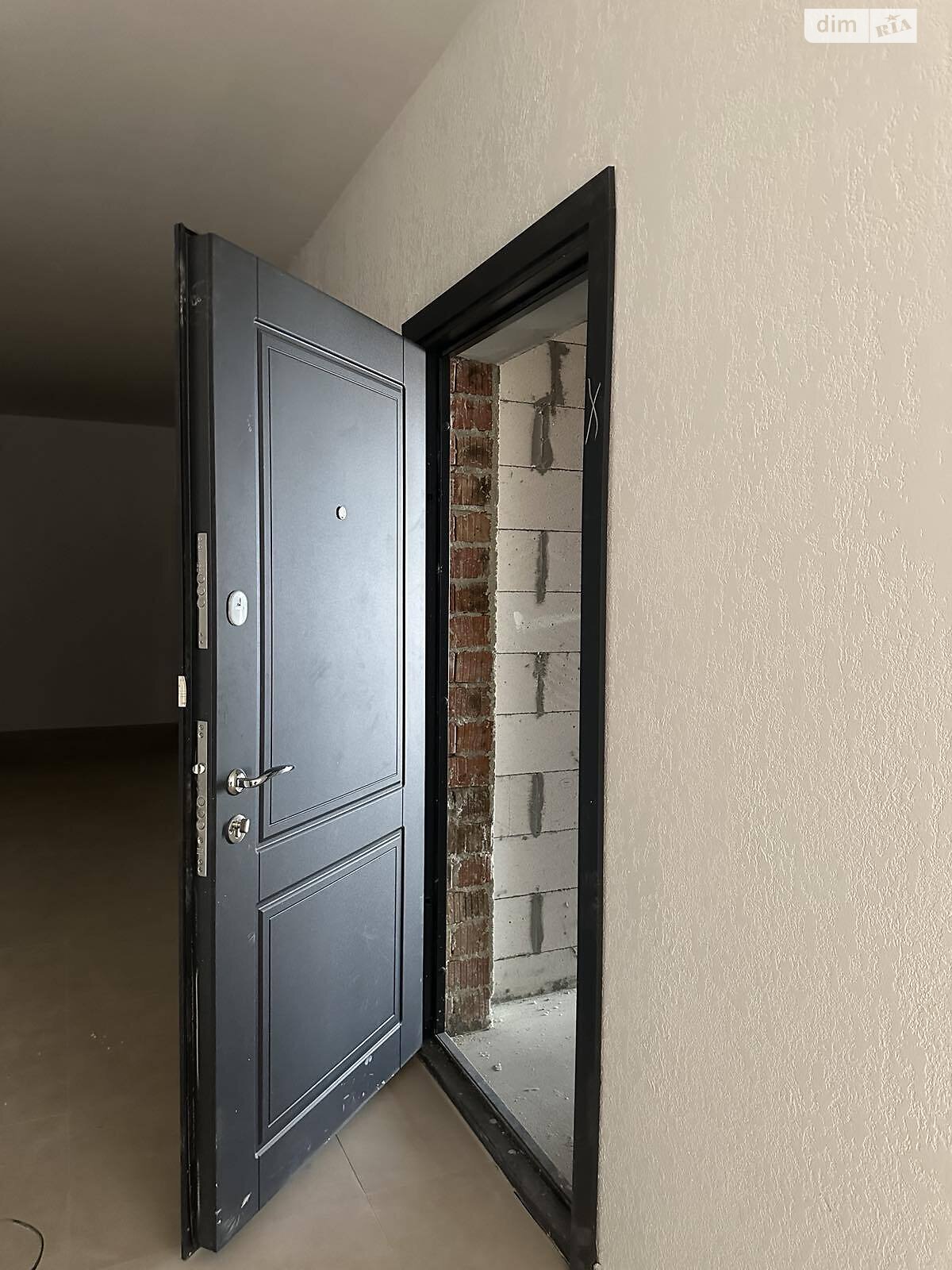 Продаж однокімнатної квартири в Львові, на вул. Довга, район Пасіки фото 1 Продаж однокімнатної квартири в Львові, на вул. Довга, район Пасіки фото 1