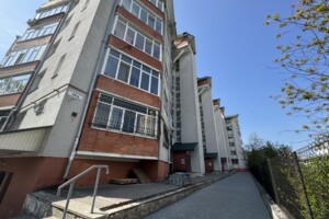 Продажа трехкомнатной квартиры в Львове, на ул. Петлюры Симона 34А, фото 2