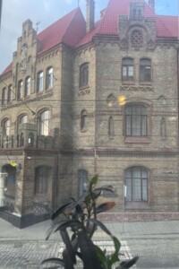 Продажа четырехкомнатной квартиры в Львове, на пл. Даниила Галицкого 6, район Площадь Рынок фото 2
