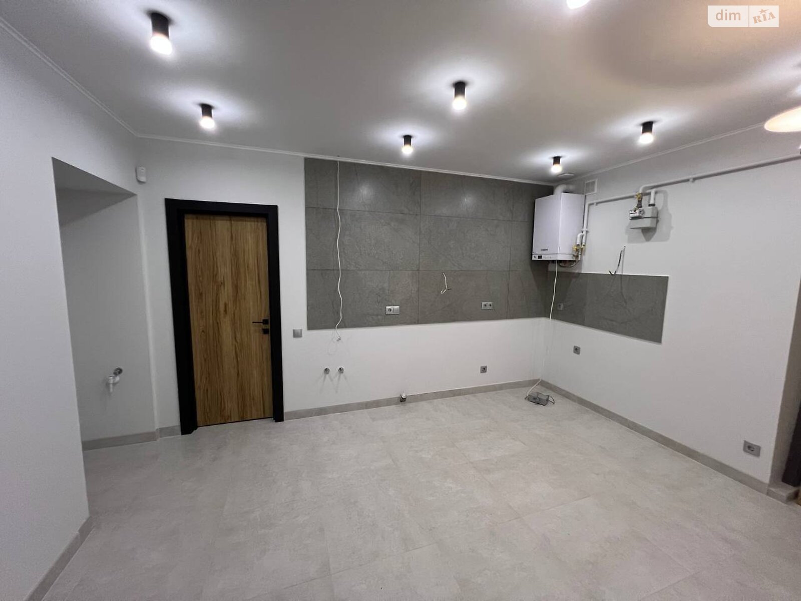 Продажа двухкомнатной квартиры в Львове, на ул. Галицкая 5, район Площадь Рынок фото 1 Продажа двухкомнатной квартиры в Львове, на ул. Галицкая 5, район Площадь Рынок фото 1