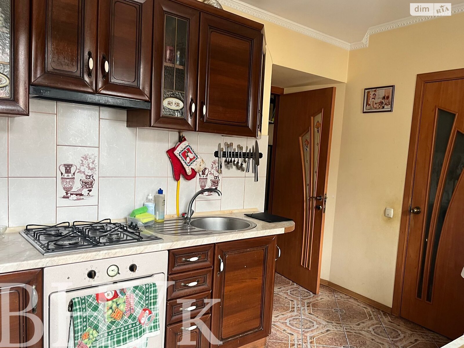 Продаж чотирикімнатної квартири в Львові, на вул. Жижки Яна 7, район Площа Ринок фото 1 Продаж чотирикімнатної квартири в Львові, на вул. Жижки Яна 7, район Площа Ринок фото 1