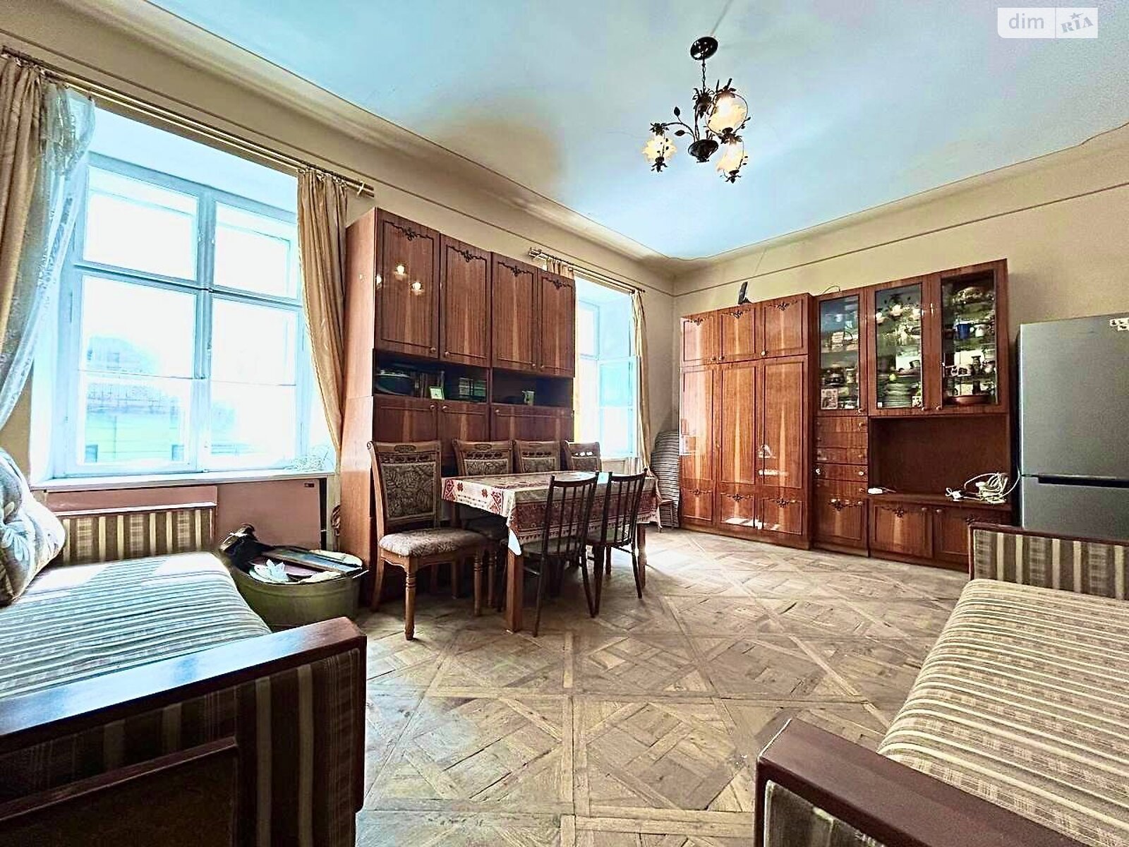 Продаж двокімнатної квартири в Львові, на вул. Руська 3, район Площа Ринок фото 1