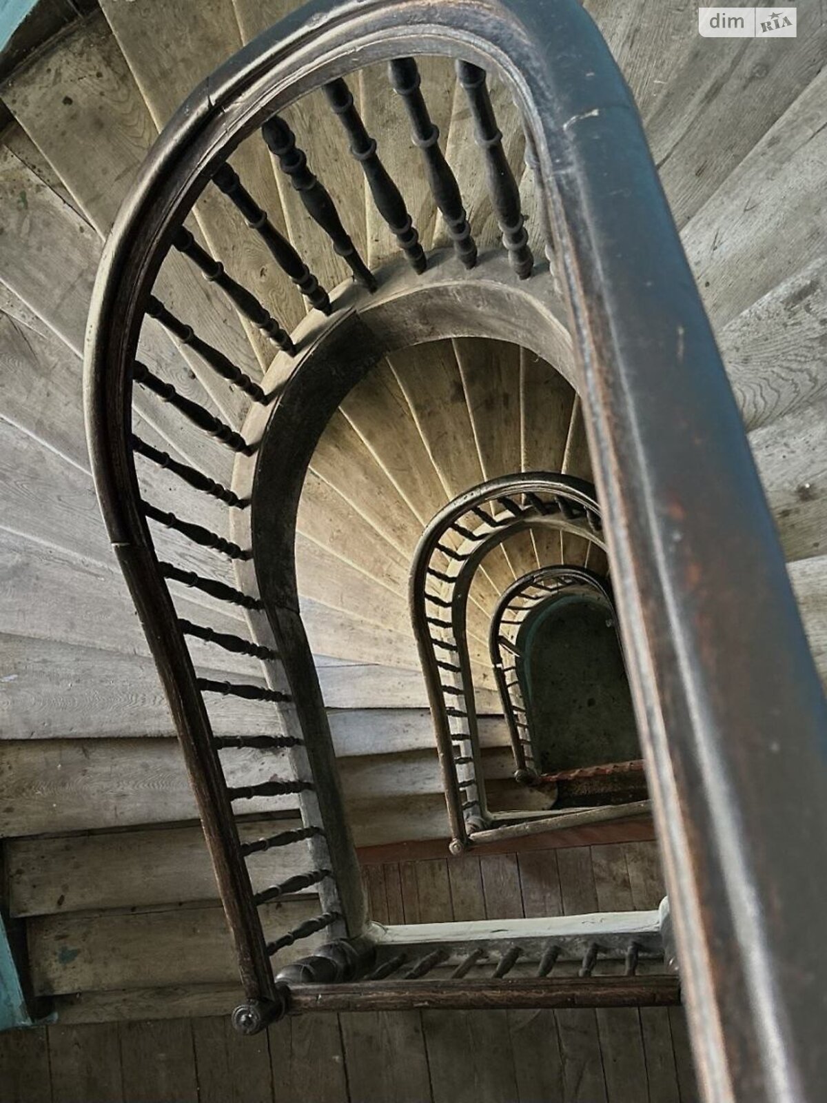 Продаж двокімнатної квартири в Львові, на вул. Руська 3, район Площа Ринок фото 1