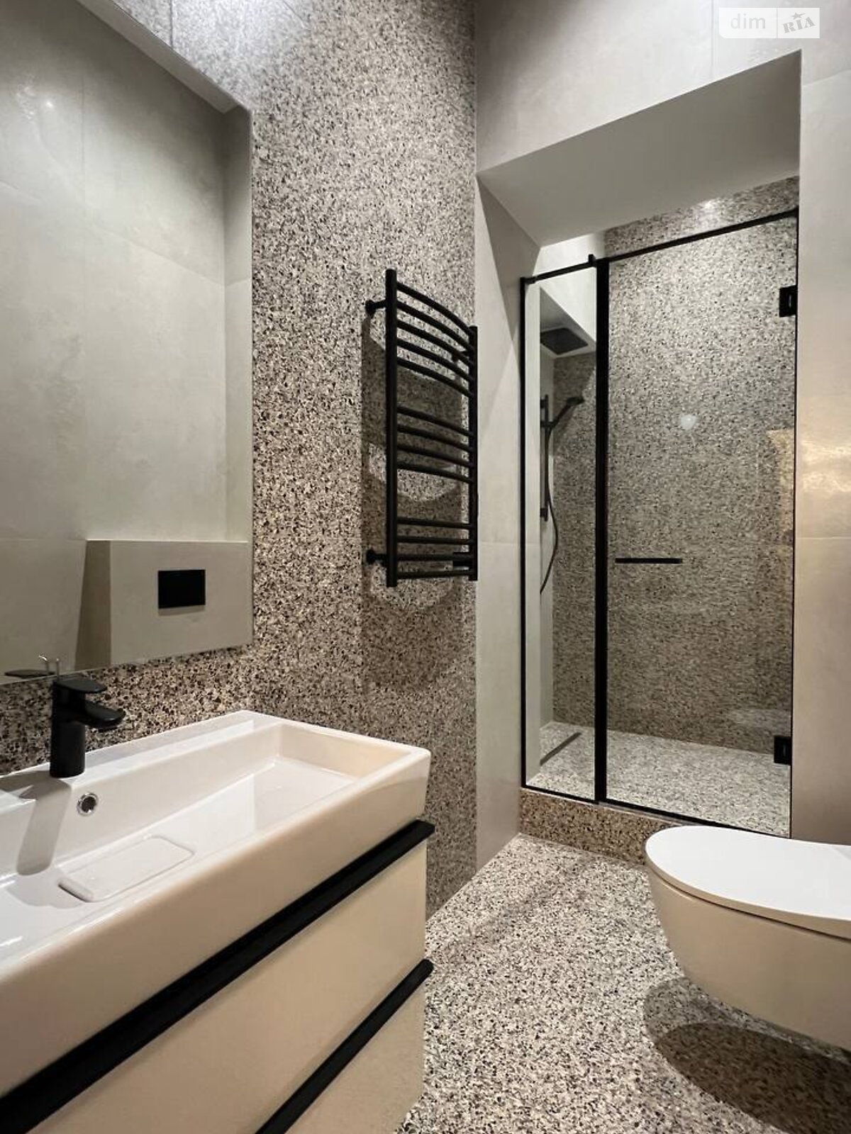 Продаж двокімнатної квартири в Львові, на пл. Ринок 5, район Площа Ринок фото 1