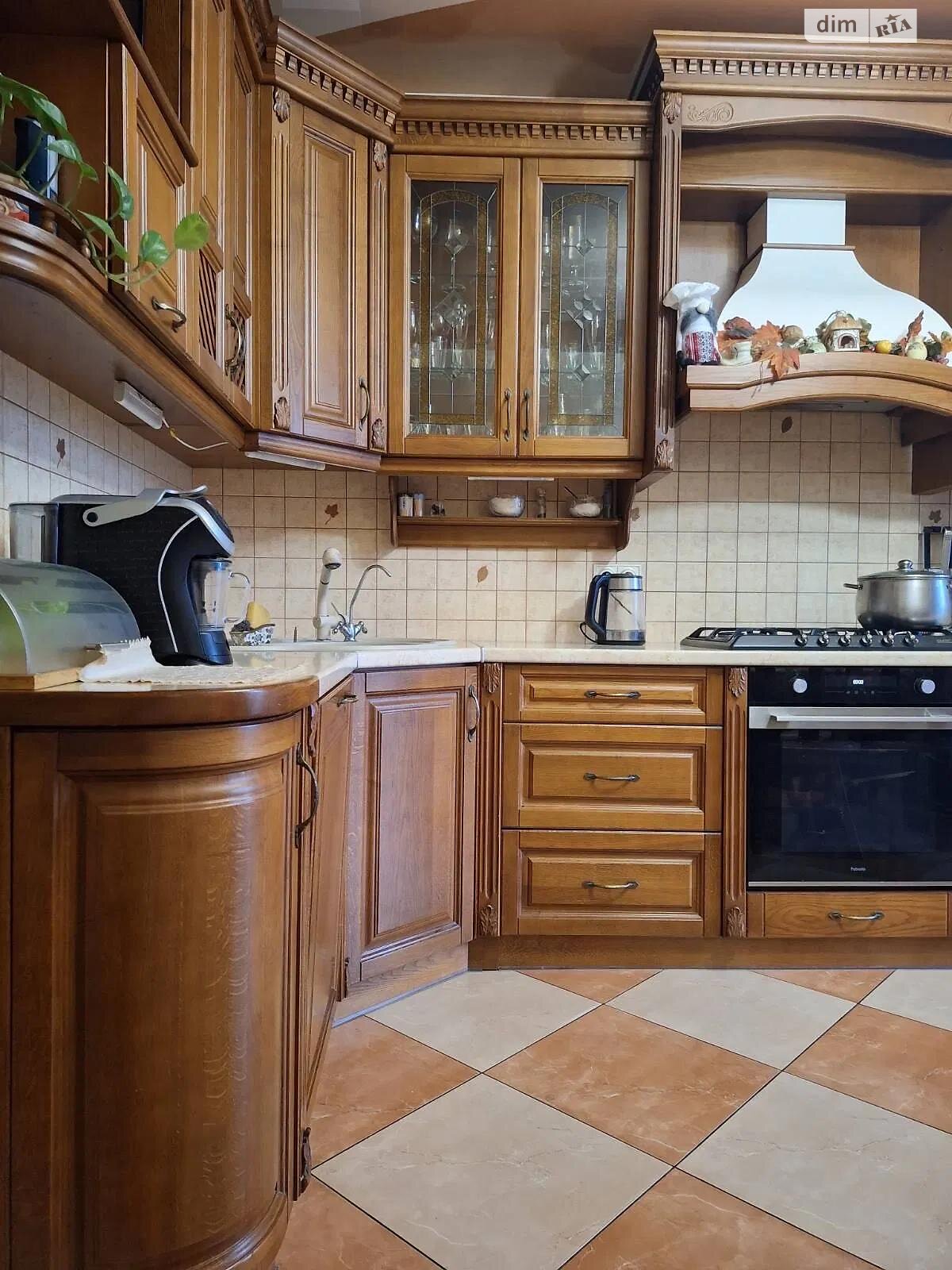 Продаж трикімнатної квартири в Львові, на вул. Плугова 6А, фото 1 Продаж трикімнатної квартири в Львові, на вул. Плугова 6А, фото 1