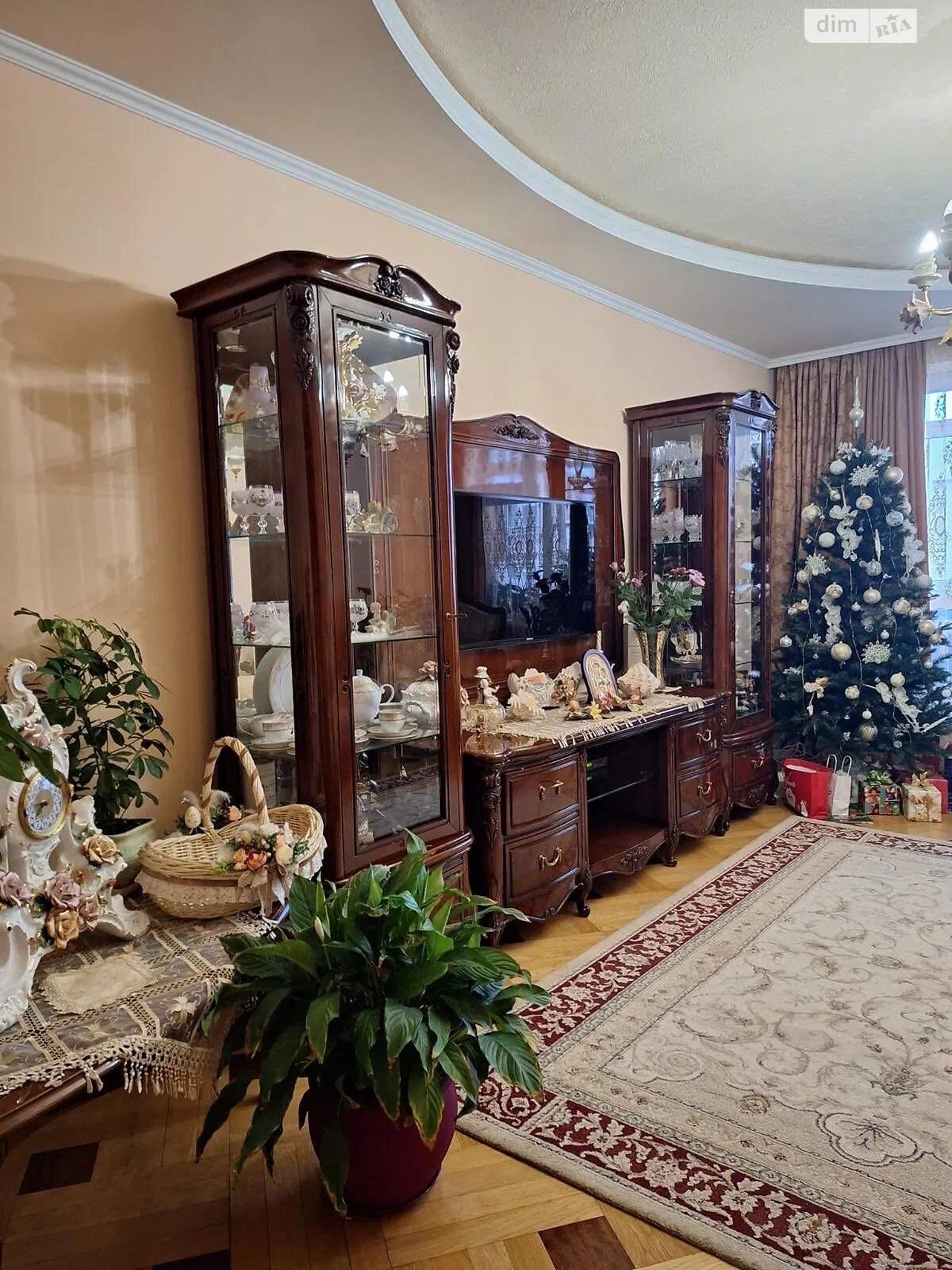 Продаж трикімнатної квартири в Львові, на вул. Плугова 6А, фото 1 Продаж трикімнатної квартири в Львові, на вул. Плугова 6А, фото 1
