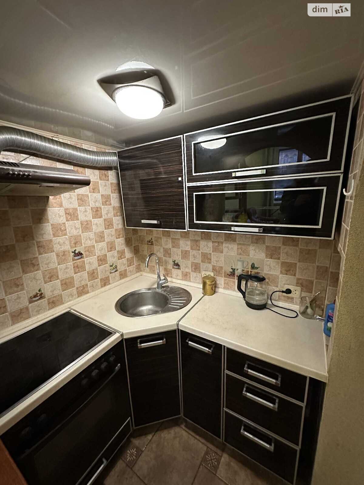 Продаж однокімнатної квартири в Львові, на вул. Донецька 4, кв. 23, район Підзамче фото 1 Продаж однокімнатної квартири в Львові, на вул. Донецька 4, кв. 23, район Підзамче фото 1