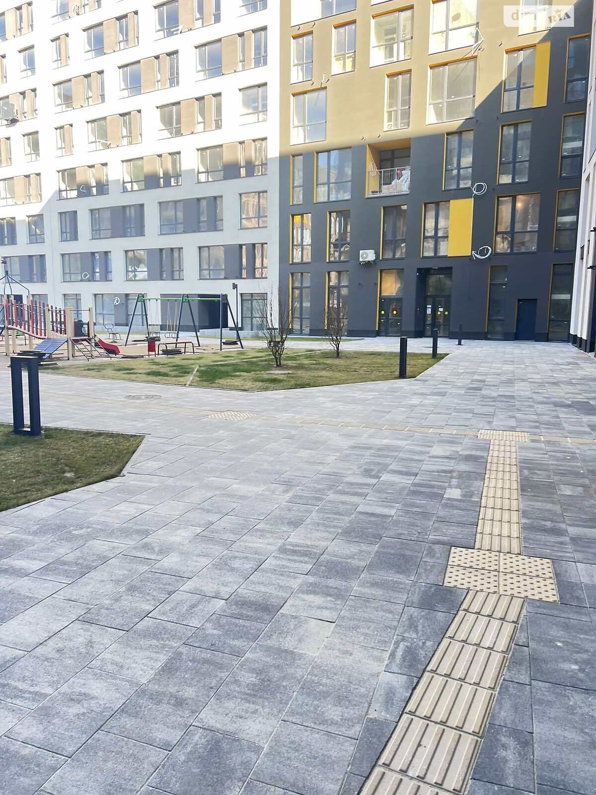 Продажа двухкомнатной квартиры в Львове, на ул. Хмельницкого Богдана 207, район Подзамче фото 1 Продажа двухкомнатной квартиры в Львове, на ул. Хмельницкого Богдана 207, район Подзамче фото 1
