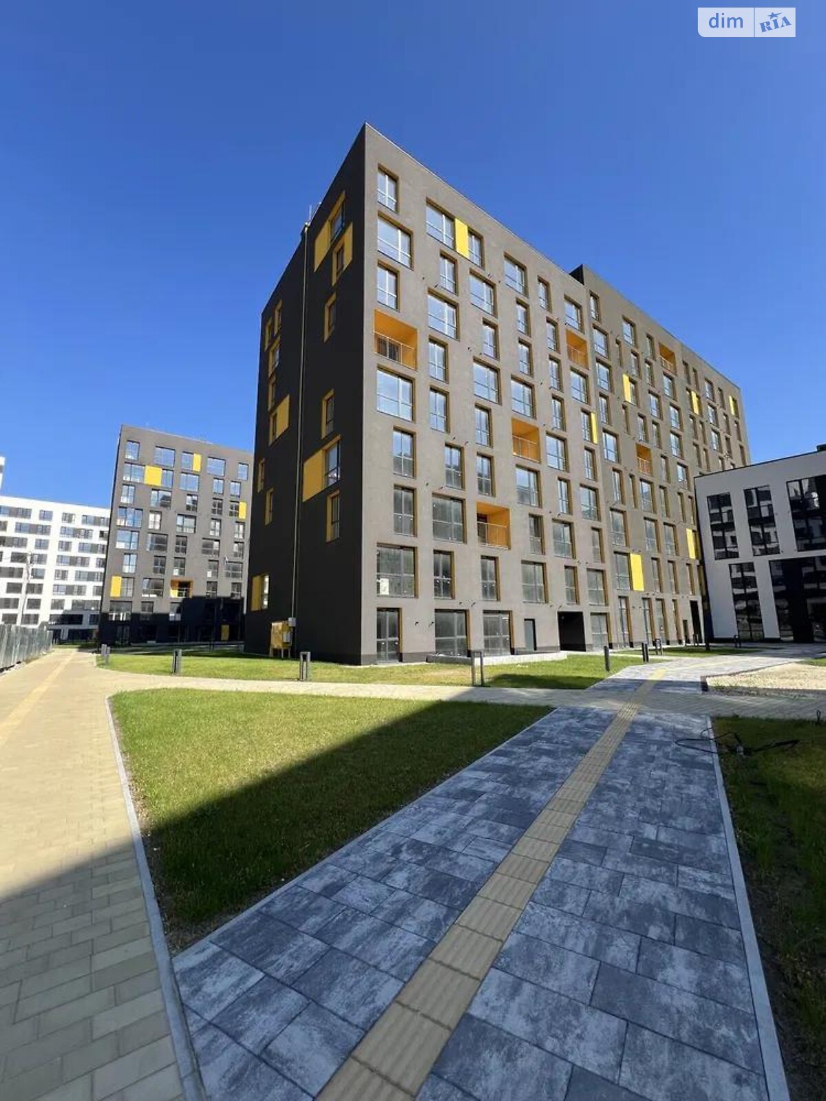 Продаж двокімнатної квартири в Львові, на вул. Хмельницького Богдана 207, район Підзамче фото 1 Продаж двокімнатної квартири в Львові, на вул. Хмельницького Богдана 207, район Підзамче фото 1