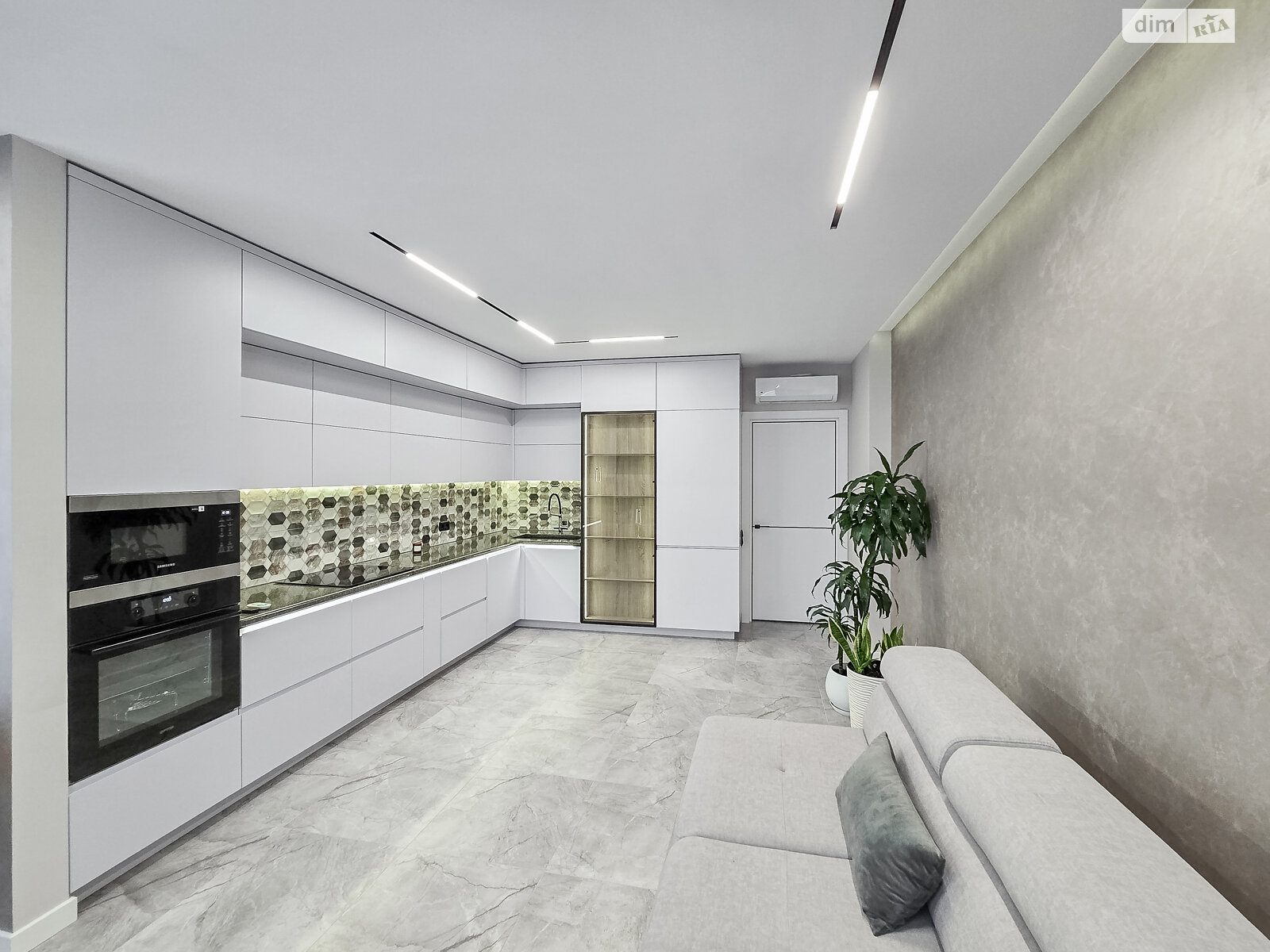 Продаж трикімнатної квартири в Львові, на вул. Хмельницького Богдана 207Г, район Підзамче фото 1 Продаж трикімнатної квартири в Львові, на вул. Хмельницького Богдана 207Г, район Підзамче фото 1