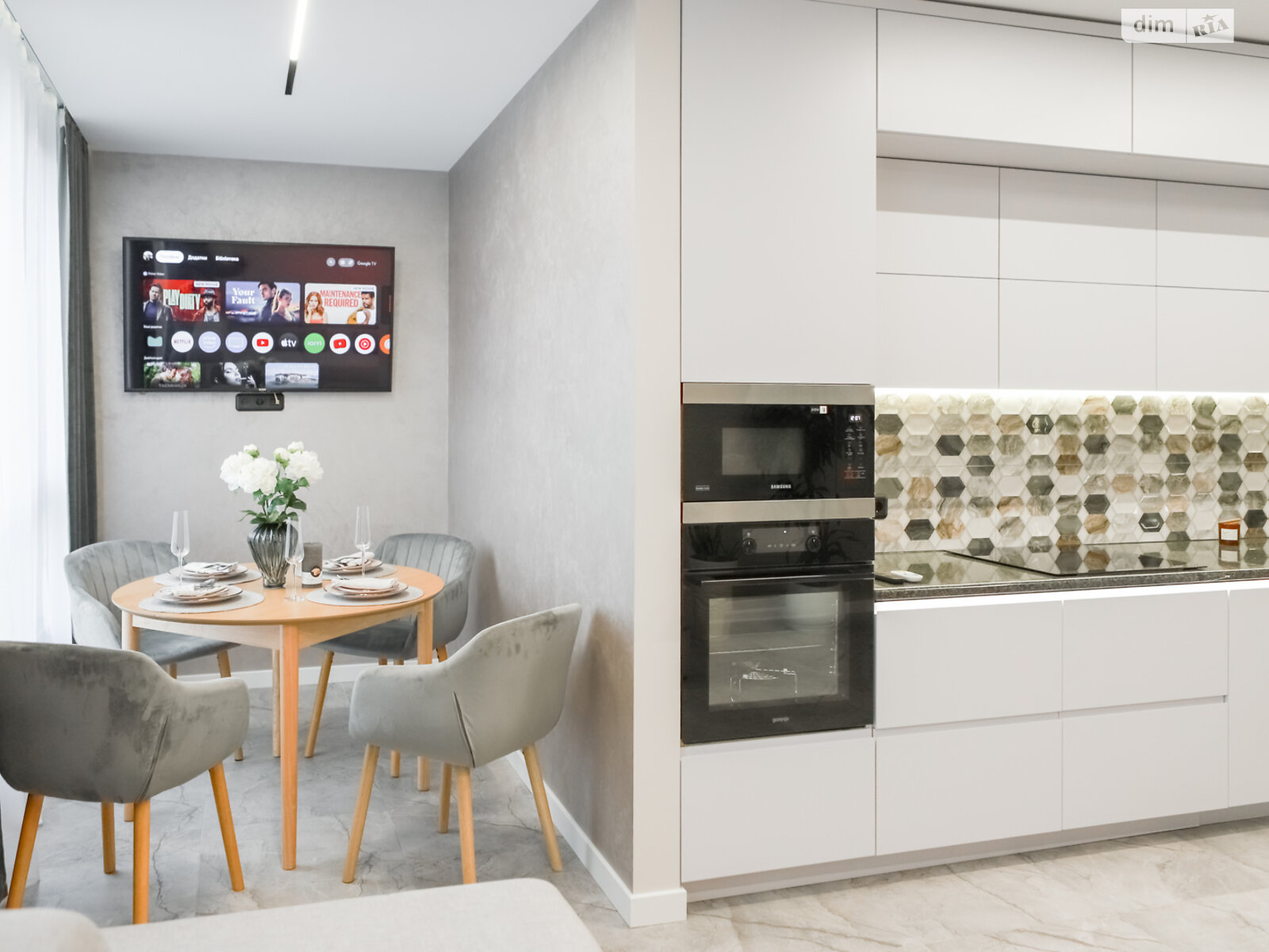 Продаж трикімнатної квартири в Львові, на вул. Хмельницького Богдана 207Г, район Підзамче фото 1 Продаж трикімнатної квартири в Львові, на вул. Хмельницького Богдана 207Г, район Підзамче фото 1