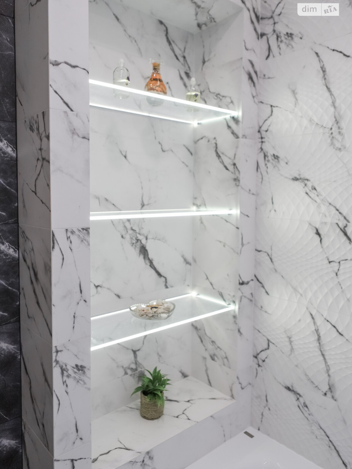 Продаж трикімнатної квартири в Львові, на вул. Хмельницького Богдана 207Г, район Підзамче фото 1 Продаж трикімнатної квартири в Львові, на вул. Хмельницького Богдана 207Г, район Підзамче фото 1