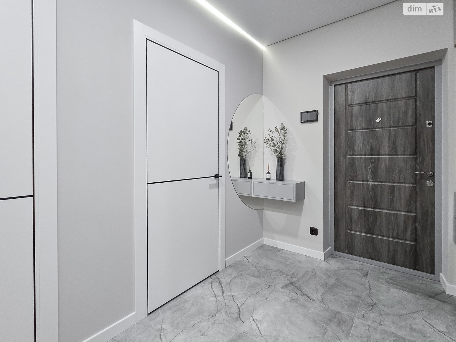 Продаж трикімнатної квартири в Львові, на вул. Хмельницького Богдана 207Г, район Підзамче фото 1 Продаж трикімнатної квартири в Львові, на вул. Хмельницького Богдана 207Г, район Підзамче фото 1